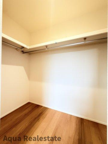 オール電化デザイナーズハウス上吉野町建売⑤の収納|大きなスペースがあり、収納には困りません