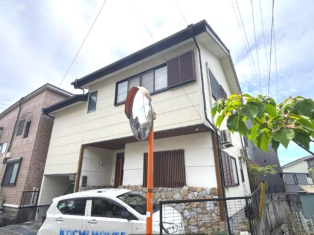 薊野東町　T戸建てのエントランス