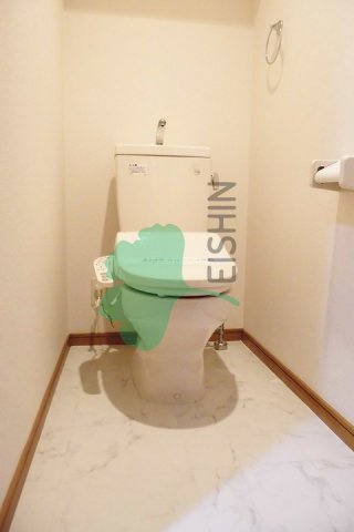 クリムゾン博多2のトイレ|清潔感のあるトイレです。