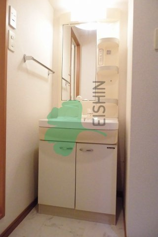 クリムゾン博多2の洗面所|シンプルで使いやすい洗面台です！
