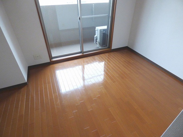 【居間・リビング】ラナップスクエア大阪城西 
