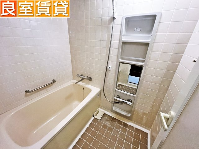 【浴室】 | エストマール川名 | ※写真は同物件の別部屋のものを流用しております。現状を優先します。