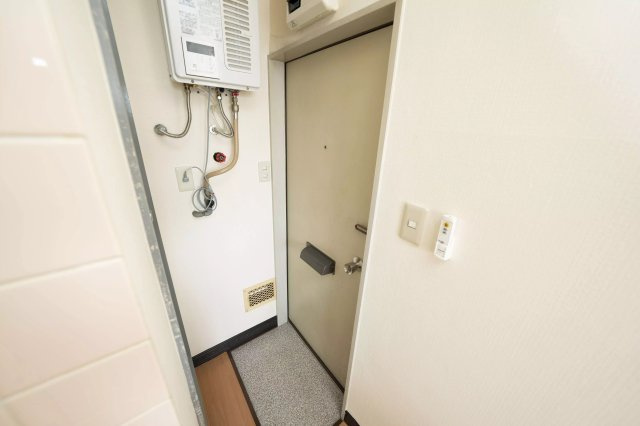 AP265 エクセレントコーポ小岩 302の玄関|



