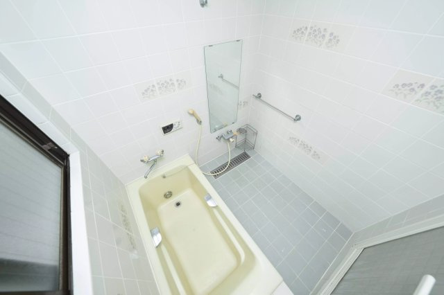 101 クロス小岩1の浴室|




