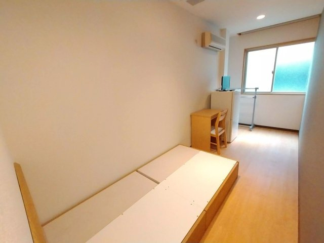SA196 SA-クロス淀屋橋1の居間・リビング|





