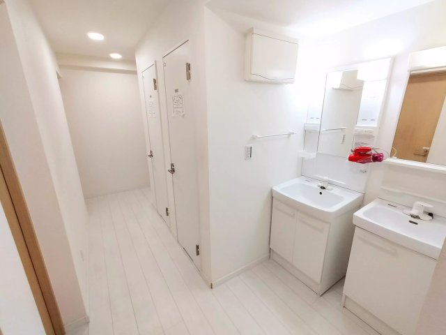 SA230 SA-クロス北千住3の洗面所|




