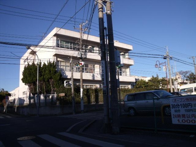 八千代台小学校 220m