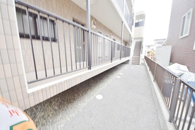【エントランス】コンフォール木田