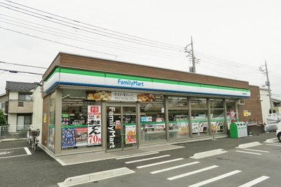 ファミリーマート川越伊勢原店まで50ｍ