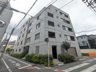 ★コンクリート打ちのオシャレな建物★