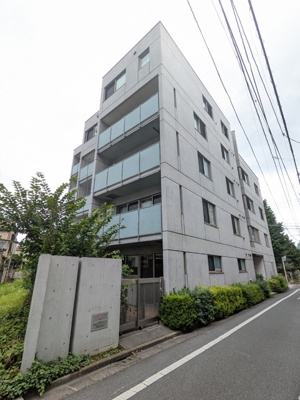 ★コンクリート打ちのオシャレな建物★