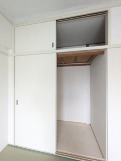 収納　クローゼット