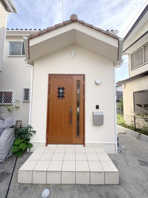 【エントランス】材木座一丁目戸建