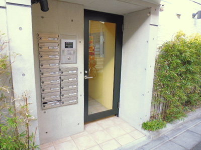 安心のオートロック付きです♪