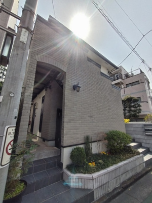 ★駒沢大学駅徒歩３分の好立地★