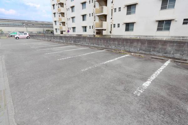 ビレッジハウス佐賀第二2号棟の駐車場