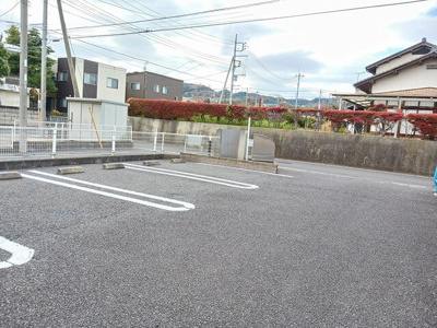 【駐車場】 | ヴィラフューゲルⅡ