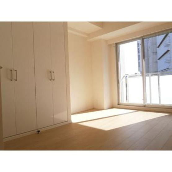 【居間・リビング】 | パークアクシス芝浦 | ※写真は同タイプ住戸です。