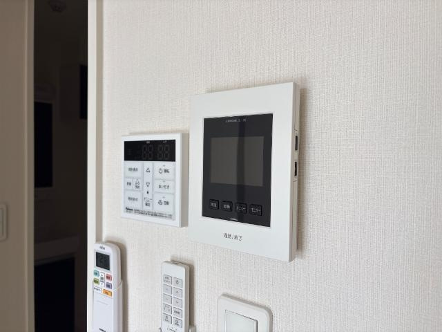 フィールド　ストーンの内装|カメラ付インターホン