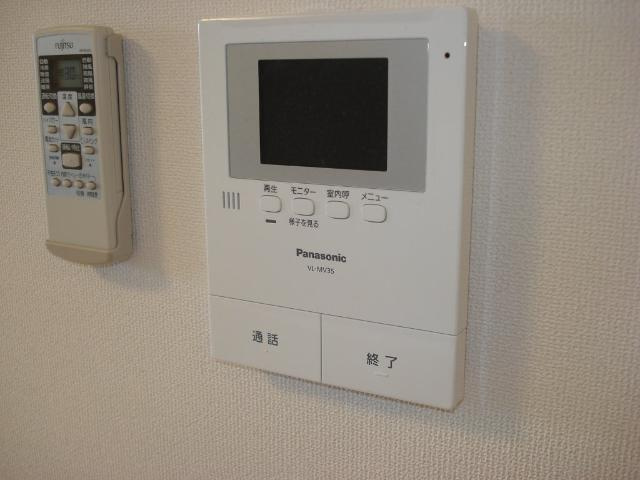 グリーンコートの内装|カメラ付インターホン