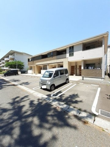 ベネッセレ光の駐車場