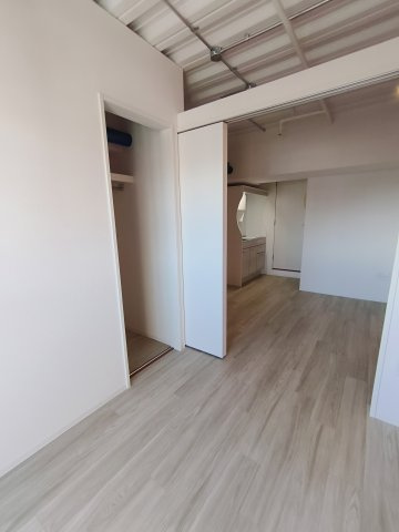 大阪市中央区谷町６丁目の賃貸マンションの居間・リビング