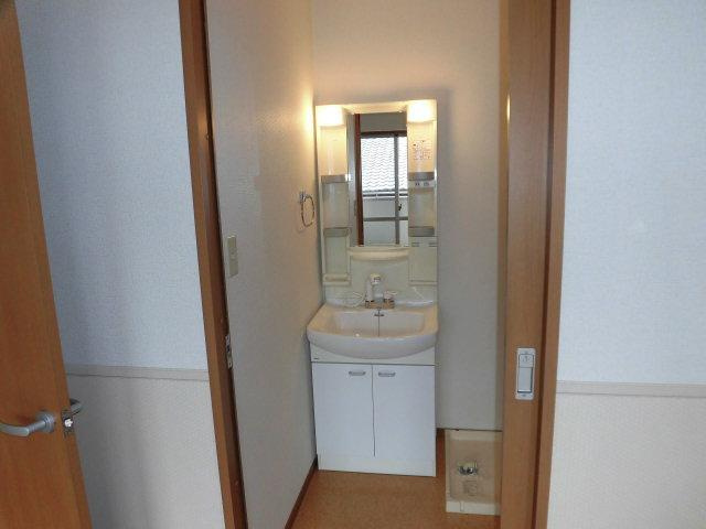 クレセントの洗面所