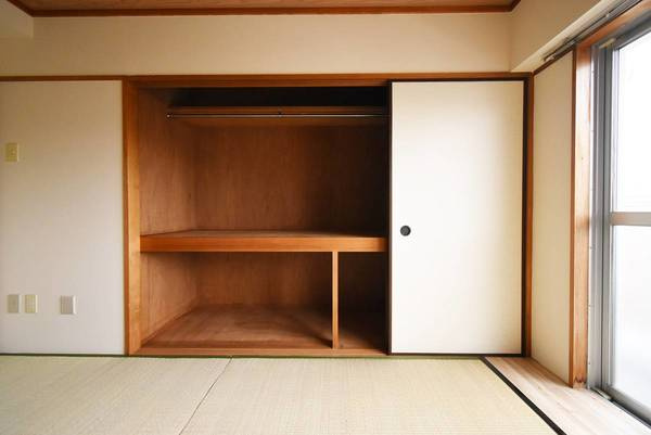 ビレッジハウス大谷6号棟の収納|ビレッジハウスの同一物件・同一タイプの間取りの写真です