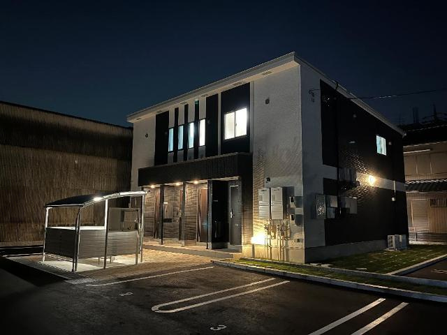 ディアバルドの外観|外観写真（夜）