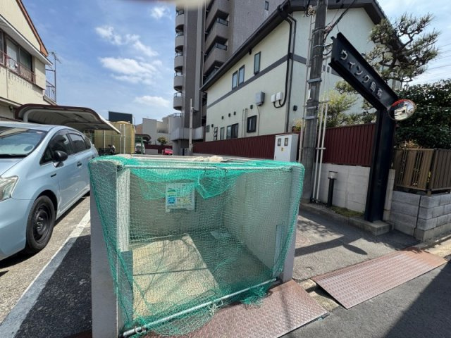 ウィング烏森の外観
