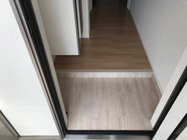 ＡＤＥＬＡＮＴＥの玄関|玄関