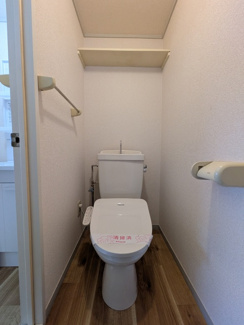 上部に棚付き