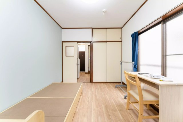 AP261 ハイツ章風館 201の洋室|



