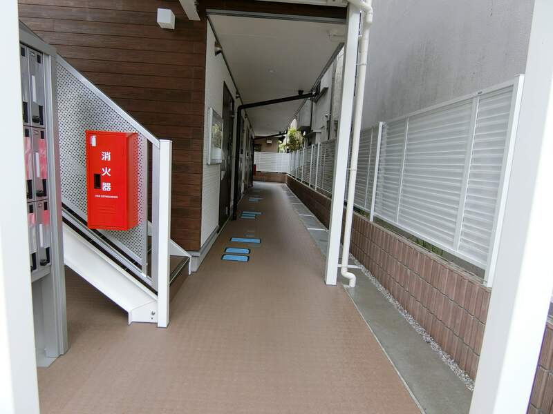 リブリ・学園東町のエントランス
