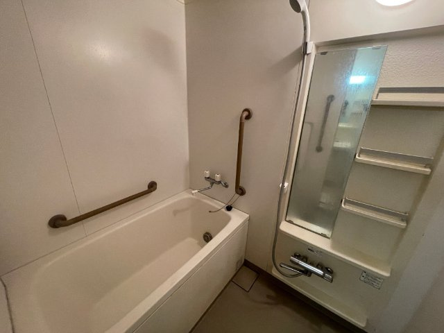 プラムマンション春日の浴室