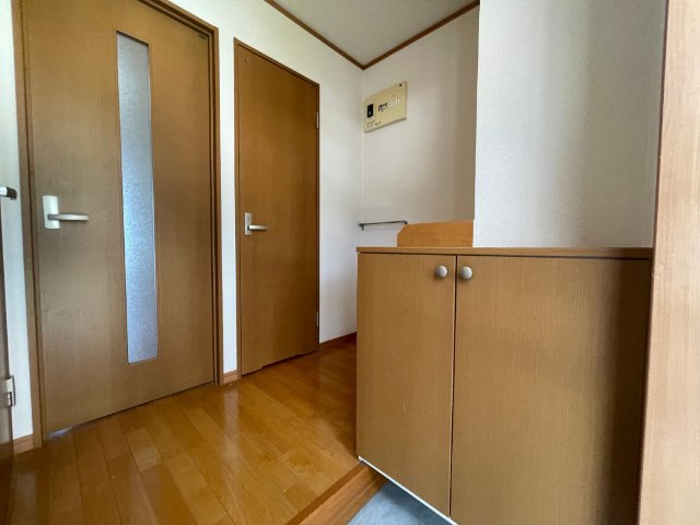 黒髪ハイツの玄関
