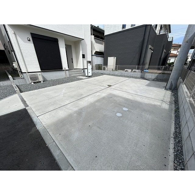 沼津市西添町23-1期3号棟の駐車場