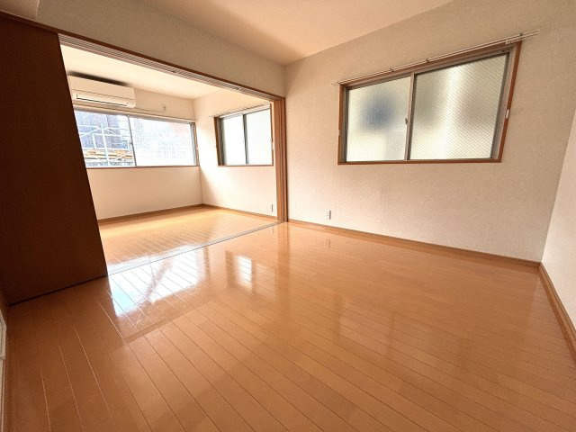 【居間・リビング】 | テングッド城西