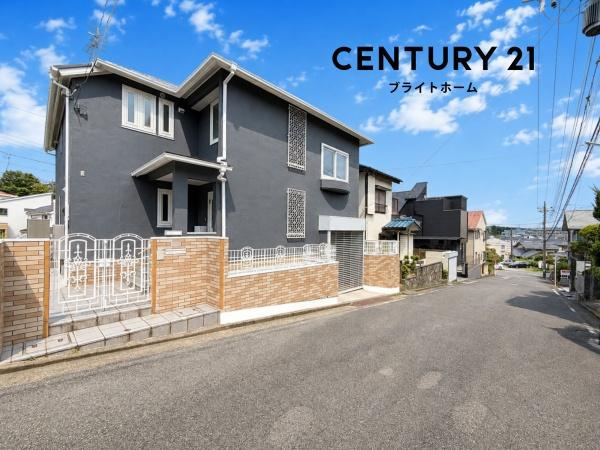 横浜市戸塚区秋葉町の中古一戸建の前面道路含む現地写真|閑静な住宅街につき住環境良好です♪
お気軽にお問い合わせください。