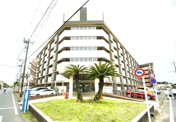 鵠沼スカイマンションのエントランス
