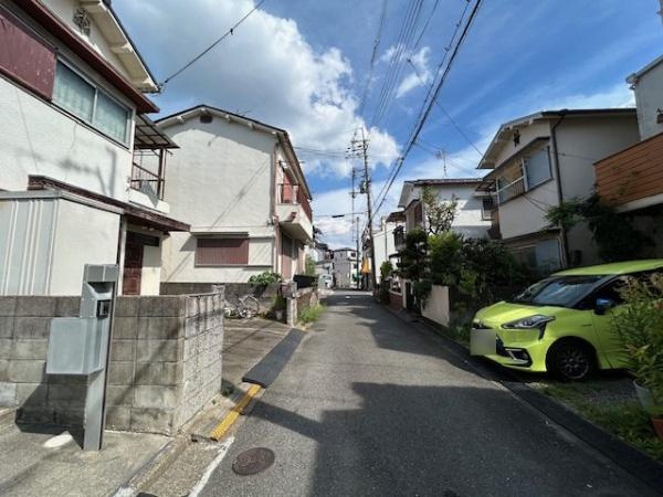 【前面道路含む現地写真】