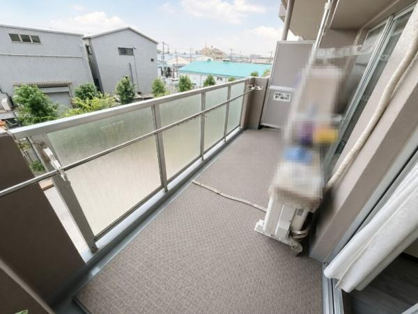 ヴィルヌーブ門真  中古 マンションのバルコニー