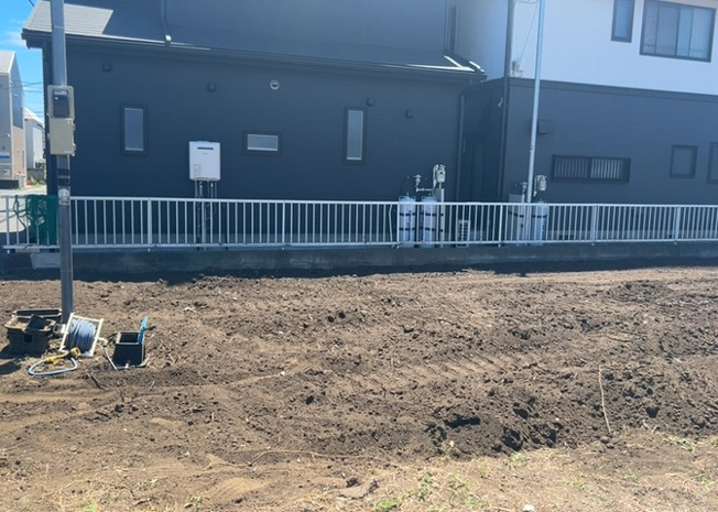 【外観】 | 土地購入を検討されている場合、境界杭がない状態で購入してしまうと境界確定測量をする必要があり、費用がかかります。購入の前に、売主、隣土地所有者立ち合いのもと境界を確定し境界杭を設置するのがベストです。