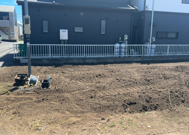 【外観】 | 家を建てる前提で土地を探している場合、地盤の丈夫さは譲れない条件の一つです。地盤が脆弱だと追加工事が必要となります。また、過去に地盤沈下や液状化現象を起こした土地は、できるだけ避けた方がいいでしょう。