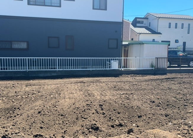 【外観】 | 人が暮らすうえで日光は大切な要素となります。日当たりの良さは譲れないポイントですね。併せて近くに大きな建築物の建築予定がないか、あるいはそれが可能な土地が近くにないか事前に確認することもお勧めします。