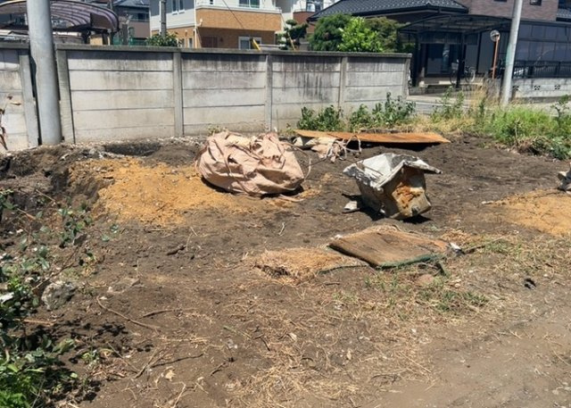 【外観】 | 物件の詳細については、現地を見てわかること以外に、役所や法務局などで調べないとわからないことがあります。そのため、現地に行く場合は、もしこの物件を買ったらどのような生活ができるかをイメージしましょう。