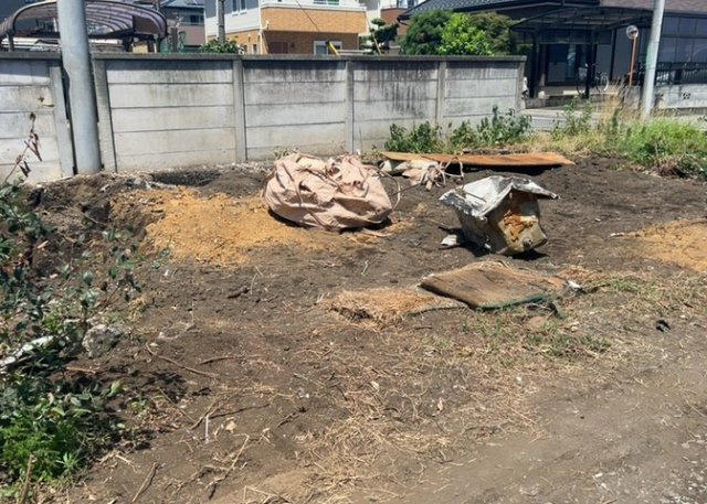 【外観】 | 人が暮らすうえで日光は大切な要素となります。日当たりの良さは譲れないポイントですね。併せて近くに大きな建築物の建築予定がないか、あるいはそれが可能な土地が近くにないか事前に確認することもお勧めします。
