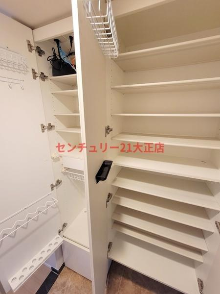 阿波座ライズタワーズ　フラッグ４６ＯＭＰタワーの玄関