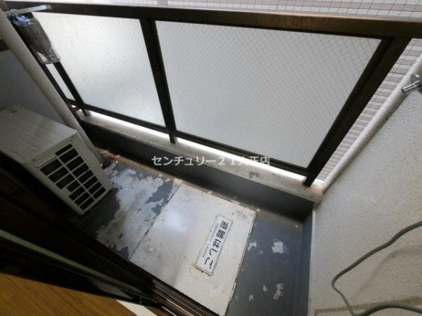 大阪市港区南市岡３丁目の賃貸マンションのバルコニー