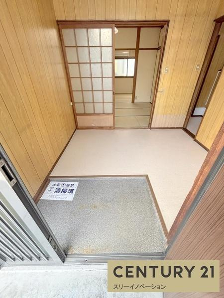ブランドール大正2の玄関